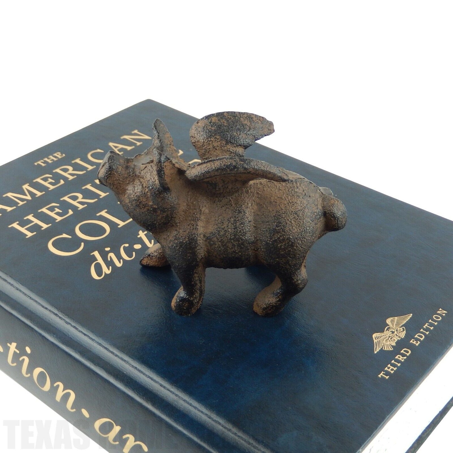 Cast Iron Flying Pig Figurine Rustic Statue Paperweight Garden Decor Brown