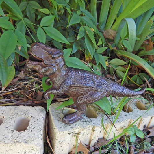 Rustic Cast Iron Tyrannosaurus Rex Dinosaur Shelf Figurine Statue Heavy Duty