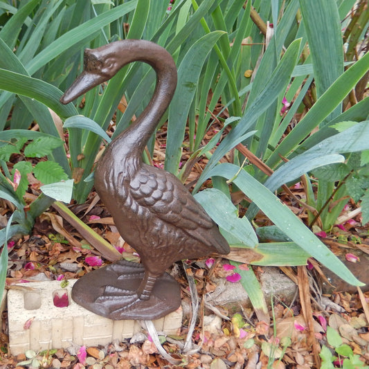 Large Cast Iron Goose Figurine Statue Garden Yard Pond Fountain Decor 12.5 inch