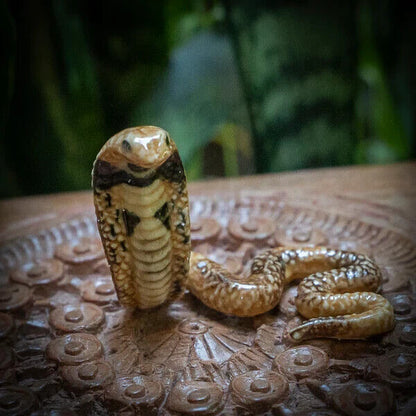 Little Critterz Miniature Collectors Spectacled Cobra Snake Porcelain Figurine